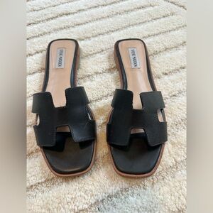 Steve Madden Hadyn black leather sandals size 9